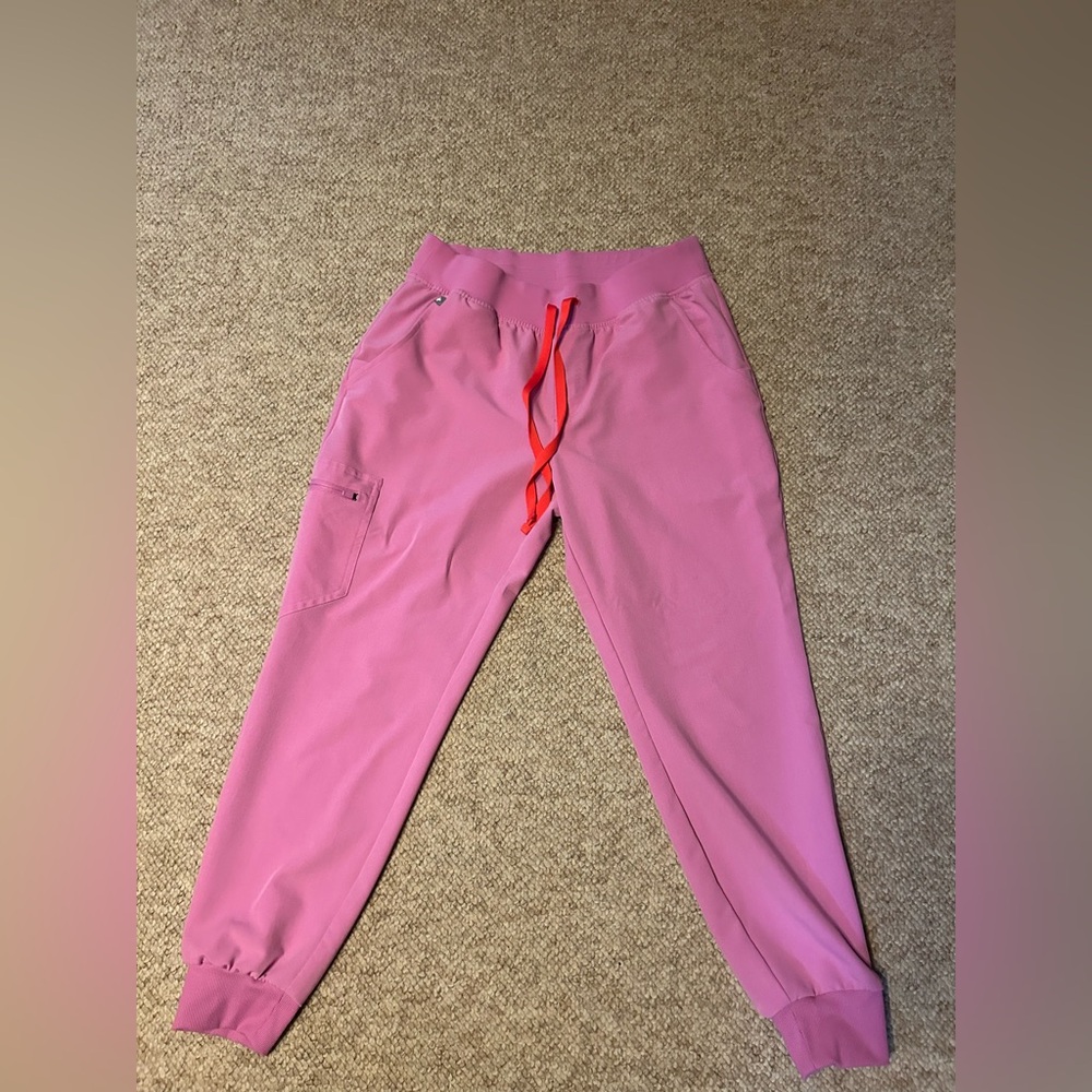 Figs Cloud Pink Joggers